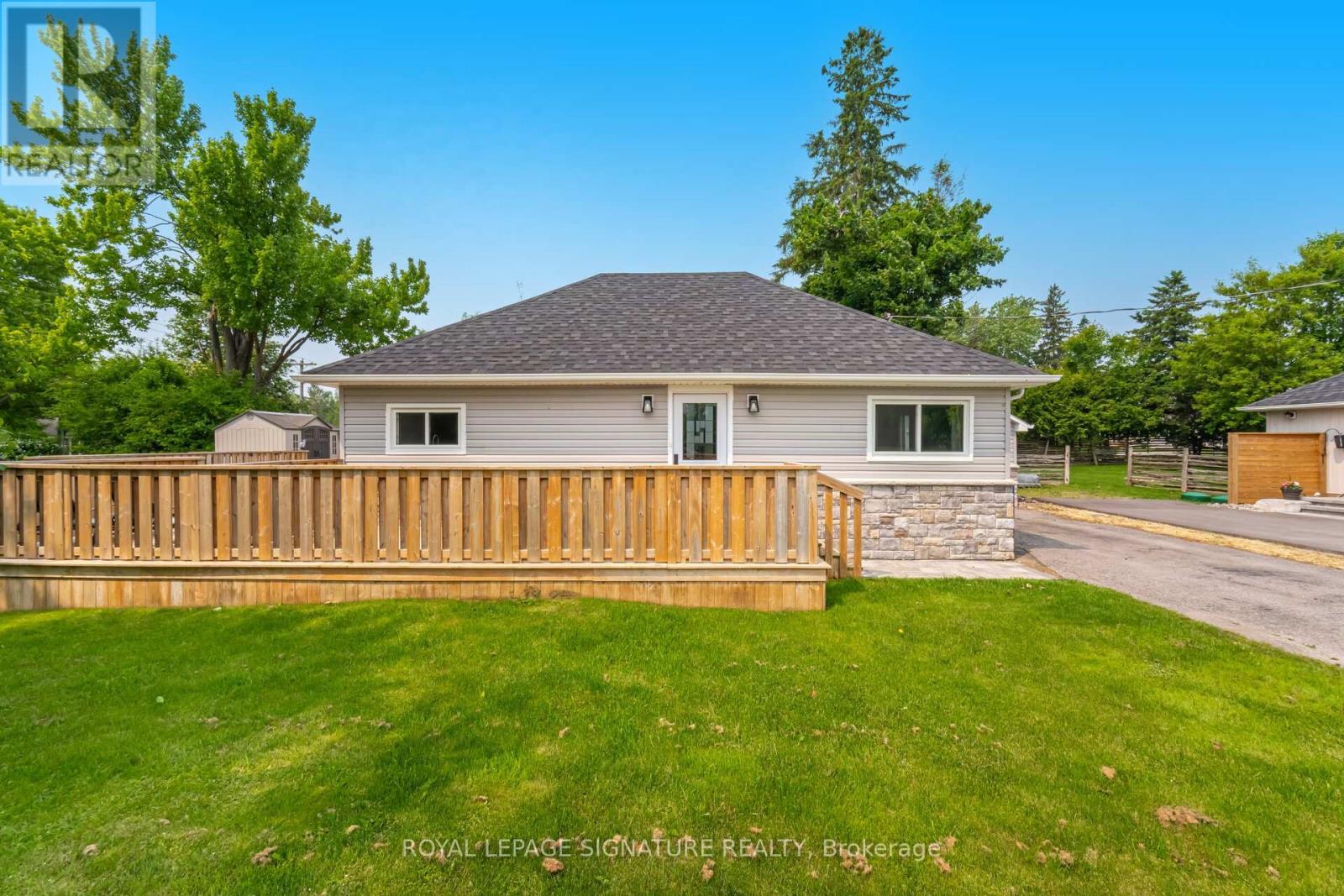 36 Marina Drive, Scugog, Ontario  L0B 1E0 - Photo 4 - E12213428