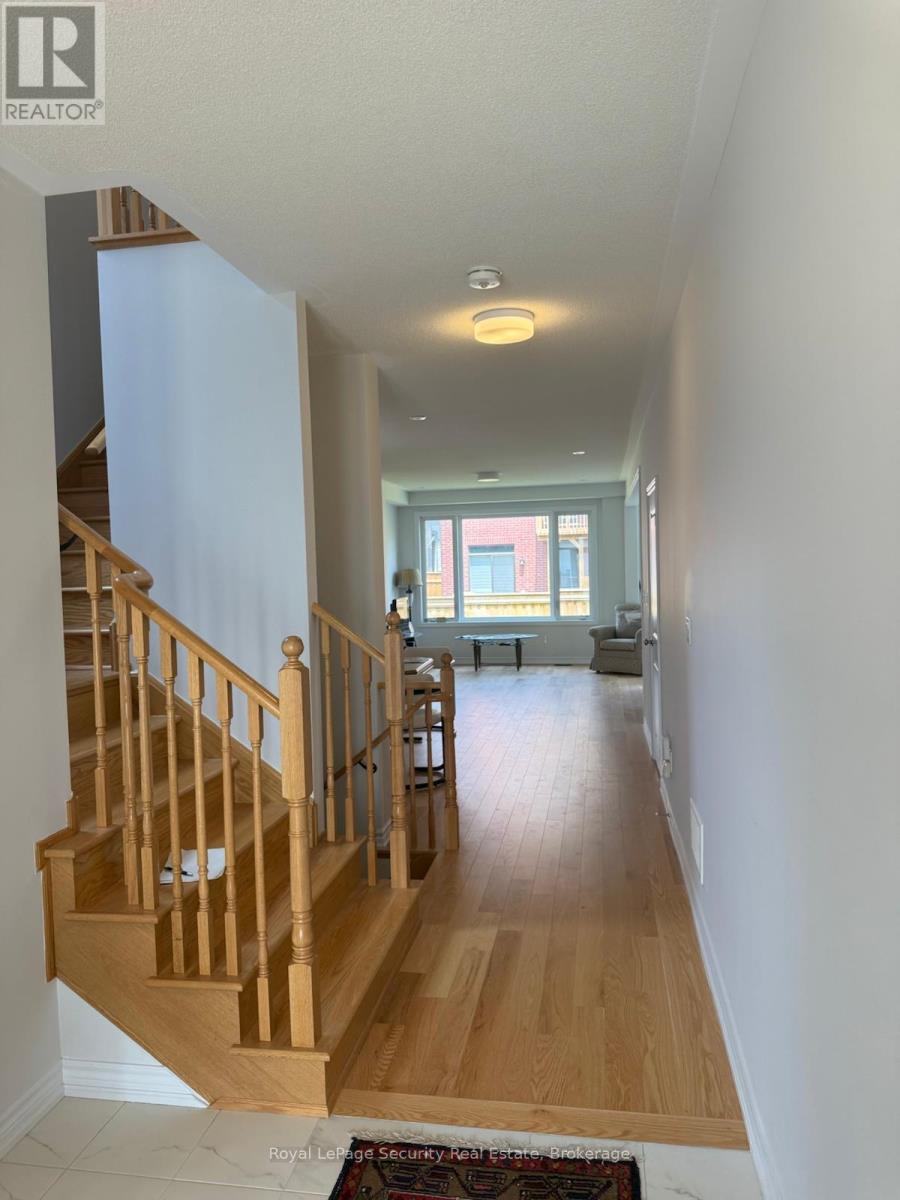 88 Leney Street, Ajax (South East), Ontario  L1Z 0R3 - Photo 2 - E12213545