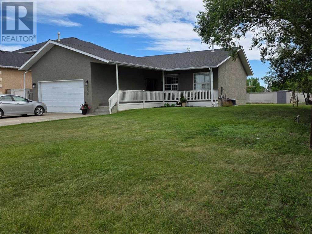 230 E 2 Avenue N, Magrath, Alberta