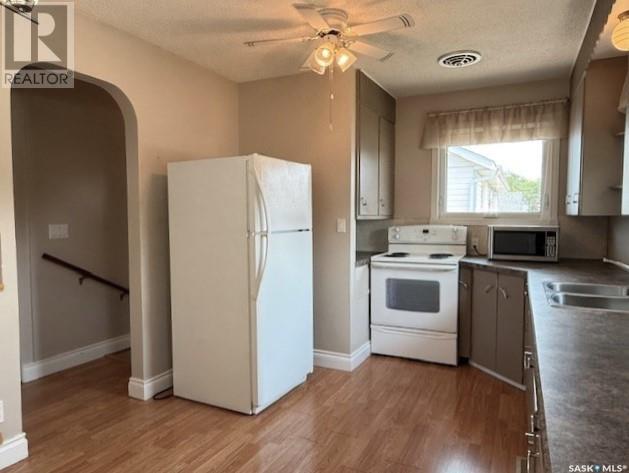 138 10th Avenue W, Melville, Saskatchewan  S0A 2P0 - Photo 3 - SK009063