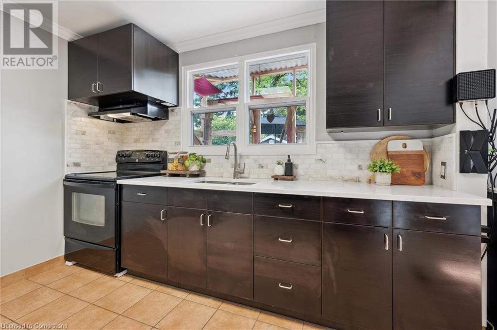 14 Edwin Street, Kitchener, Ontario N2H 4N8 - Photo 14 - 40737165