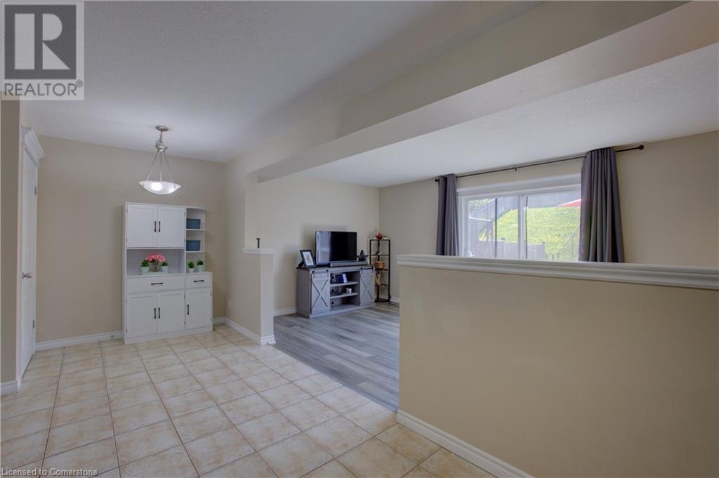 54 Curzon Crescent, Guelph, Ontario  N1K 1Z9 - Photo 11 - 40740266