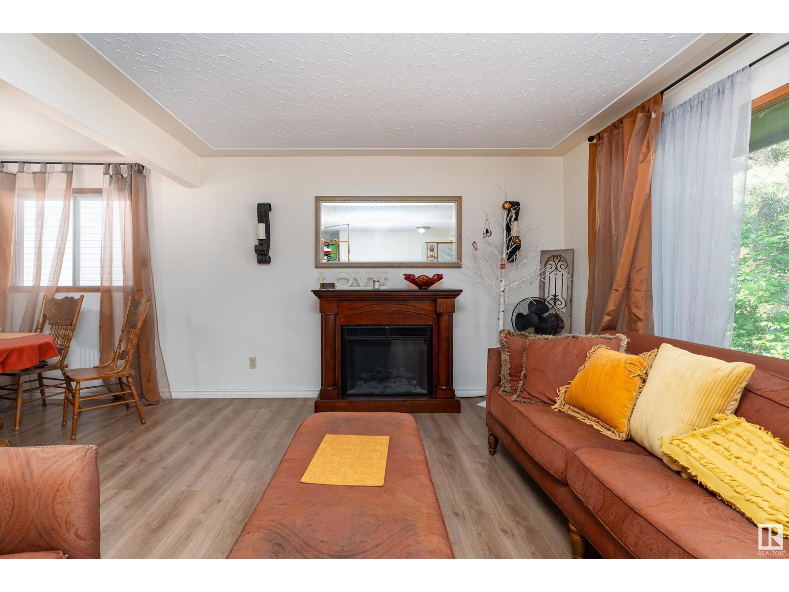 10419 10421 78 St Nw, Edmonton, Alberta  T6A 3E7 - Photo 5 - E4441756