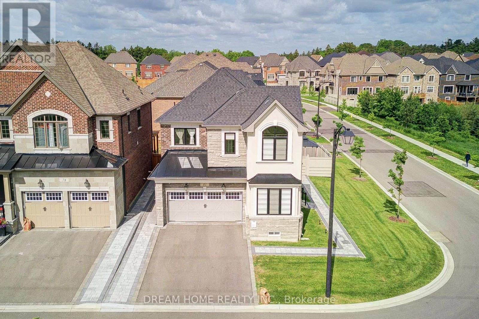 82 CHORUS CRESCENT, Vaughan, Ontario