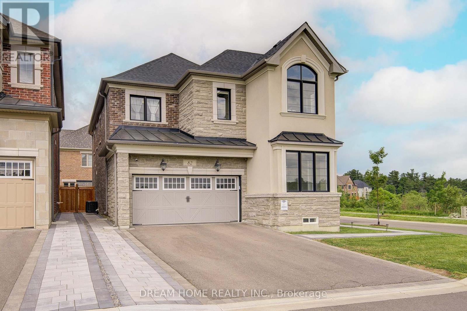 82 Chorus Crescent, Vaughan (Kleinburg), Ontario  L4H 4W3 - Photo 4 - N12213346