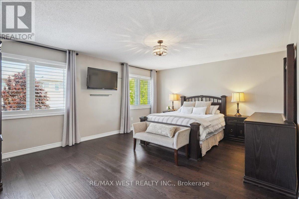 206 Shelbourne Drive, Vaughan (Vellore Village), Ontario  L4H 0J4 - Photo 12 - N12213512
