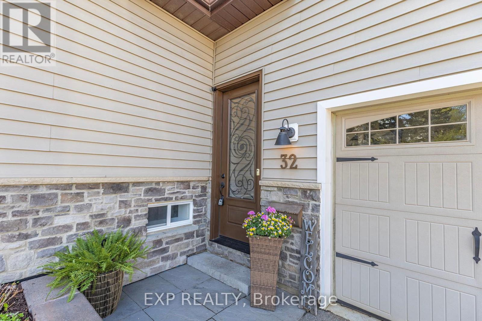 32 Kemano Road, Aurora (Aurora Heights), Ontario  L4G 2Y3 - Photo 50 - N12213563