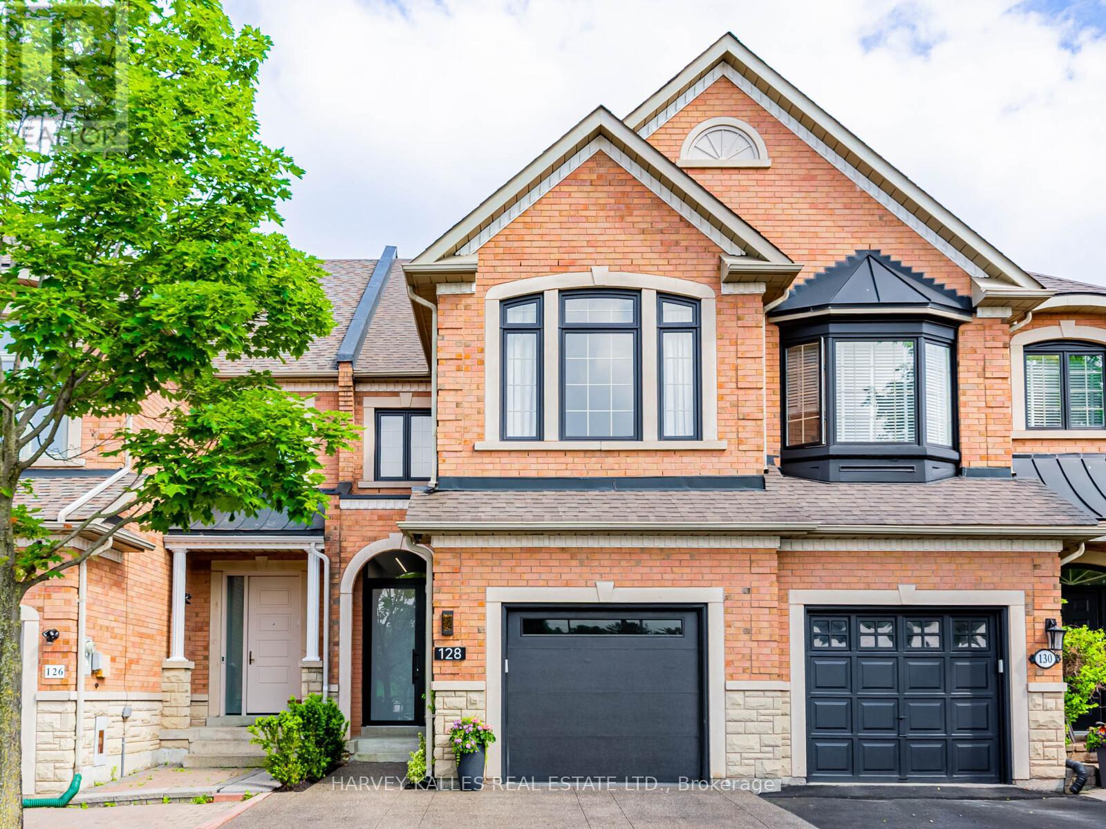Property at 128 KINGSBRIDGE CIRCLE image 1