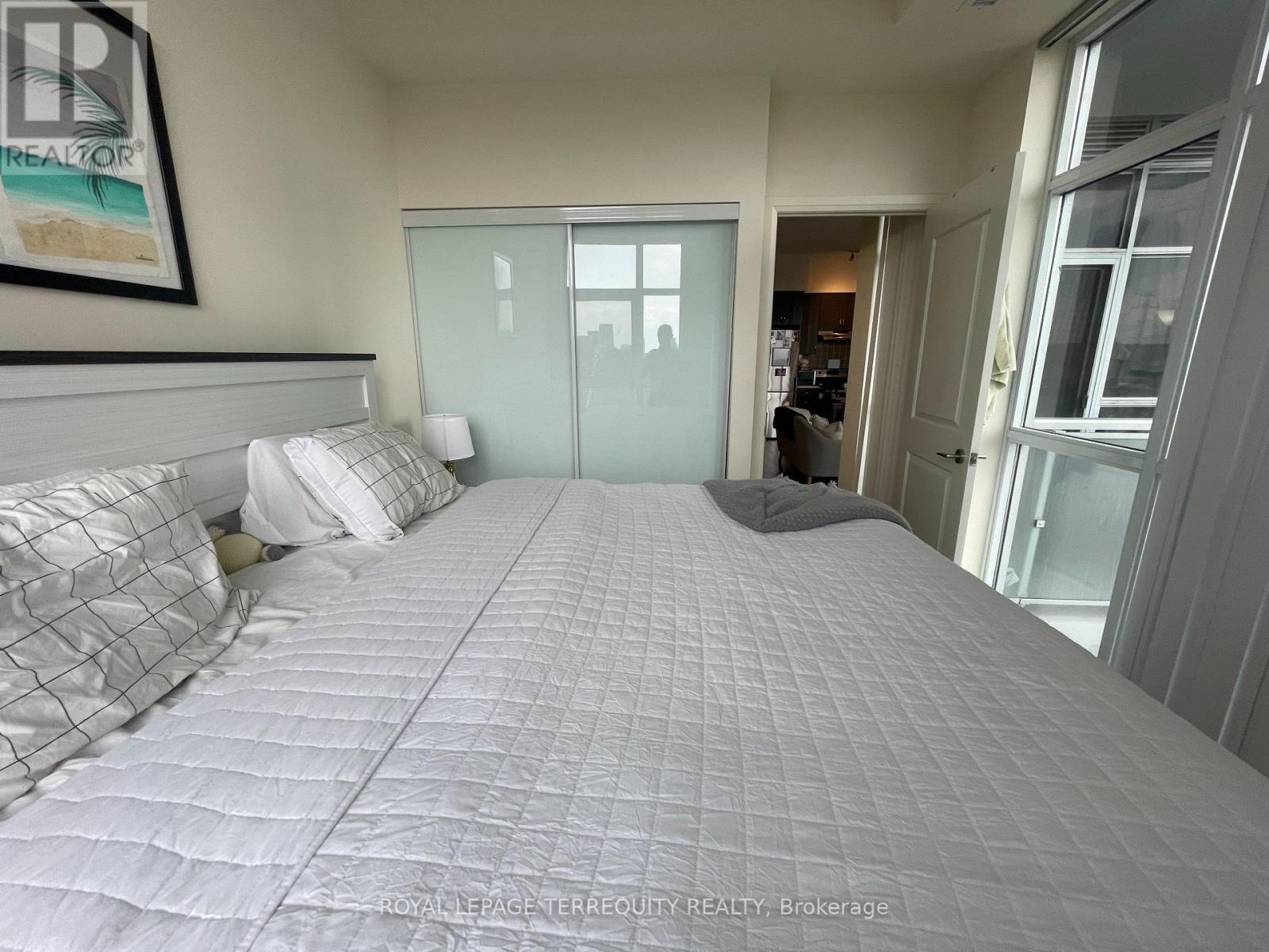 320 - 8763 Bayview Avenue, Richmond Hill, Ontario  L4B 3V1 - Photo 8 - N12213641