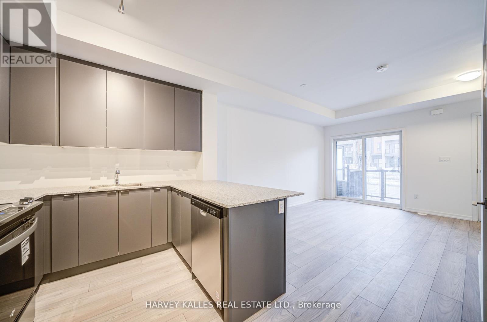 257 - 12-24 Lytham Green Circle, Newmarket (Glenway Estates), Ontario  L3Y 0H4 - Photo 17 - N12213663
