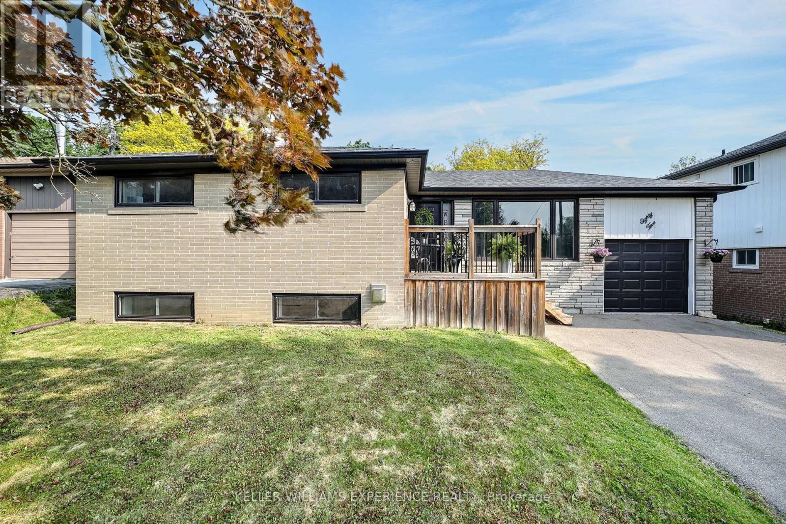 85 GLADMAN AVENUE, Newmarket, Ontario
