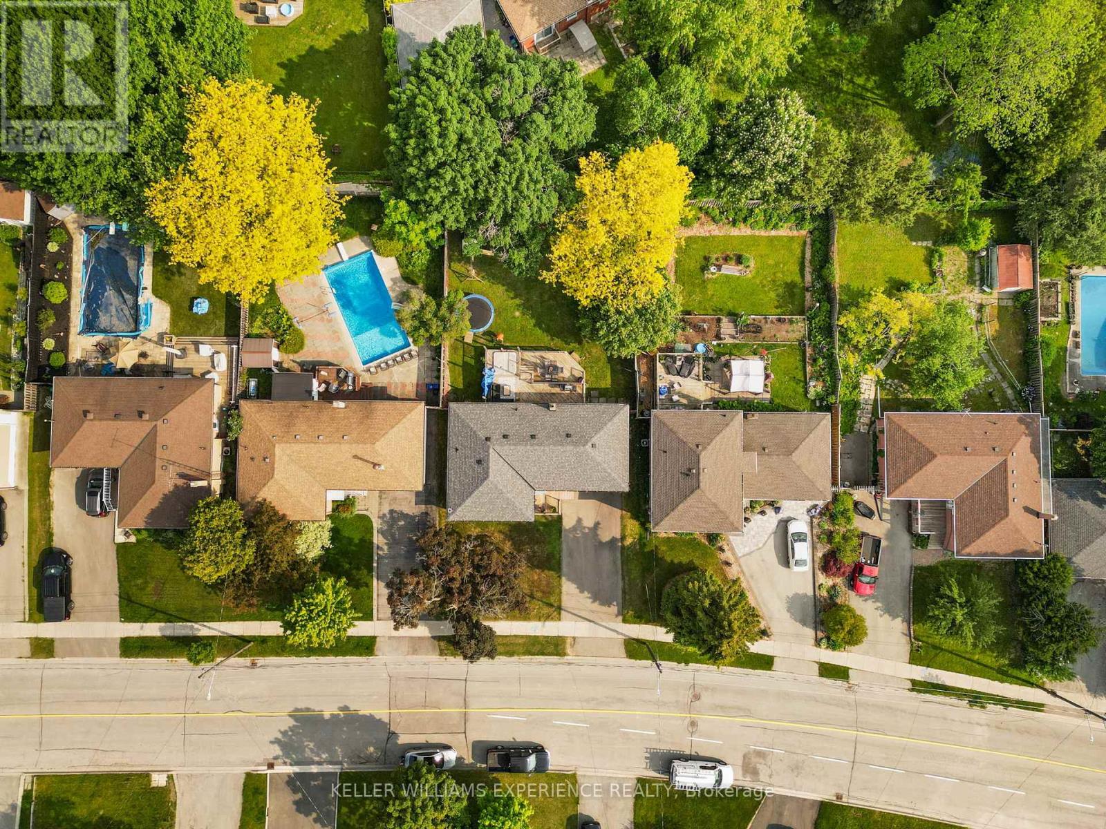 85 Gladman Avenue, Newmarket (Central Newmarket), Ontario  L3Y 1W4 - Photo 40 - N12213687