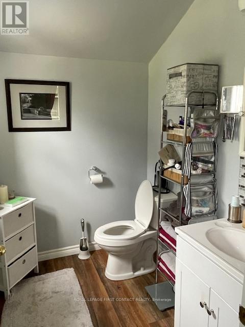7424 County Rd 91 Road, Clearview, Ontario  L0M 1S0 - Photo 11 - S12213426