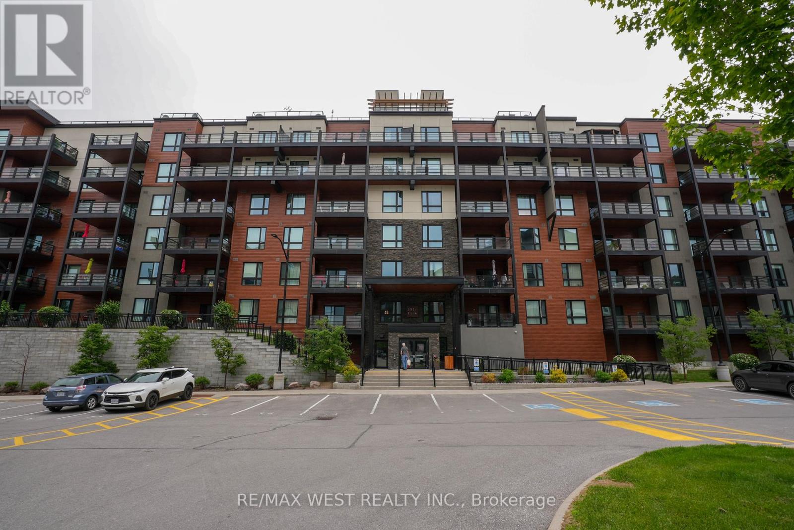 309 - 302 Essa Road, Barrie, Ontario  L9J 0H3 - Photo 10 - S12213432