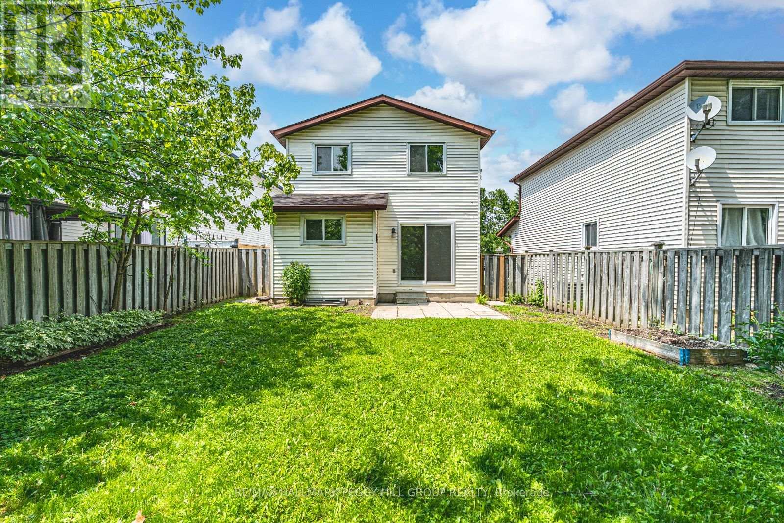 1 - 39 Laurie Crescent, Barrie, Ontario  L4M 6C7 - Photo 9 - S12213483