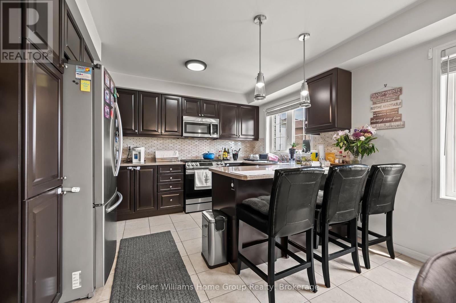 37 Vanhorne Close, Brampton, Ontario L7A 0X8 - Photo 13 - W12213053
