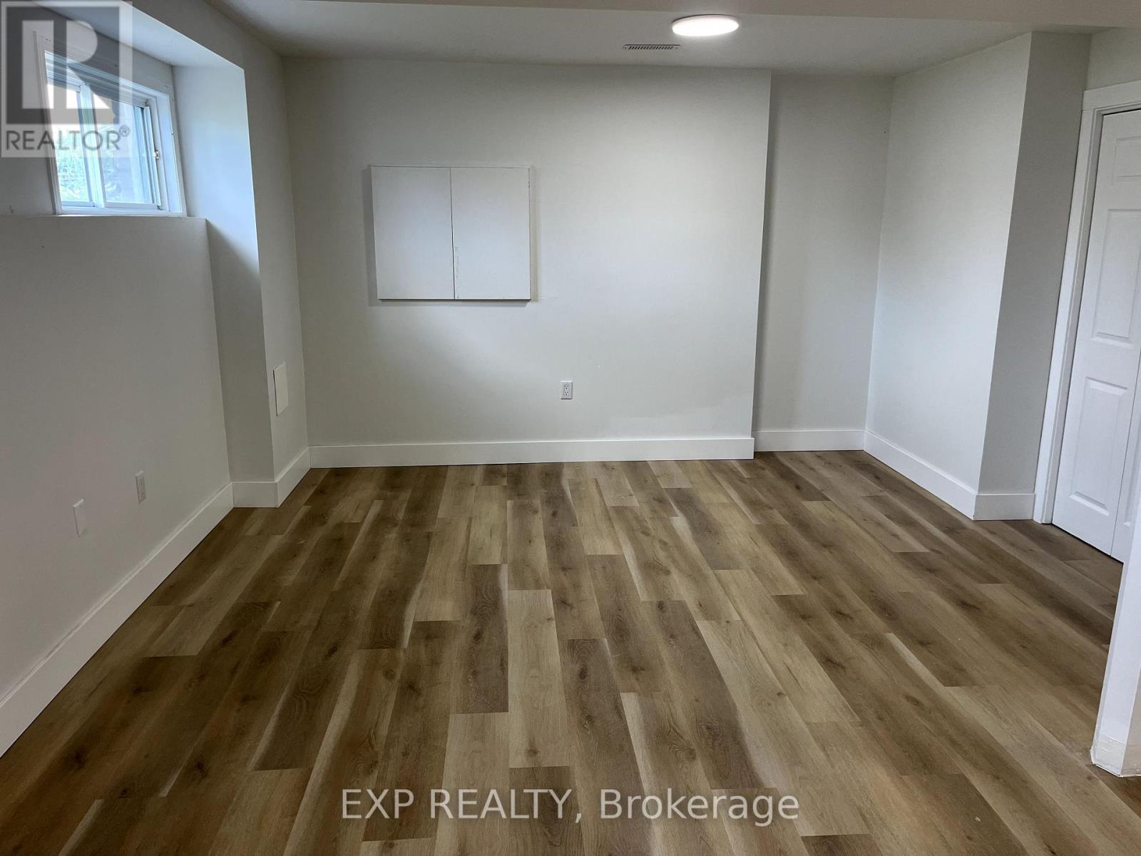 Lower Level - 11 Keith Street, Orillia, Ontario  L3V 7V6 - Photo 4 - S12213577