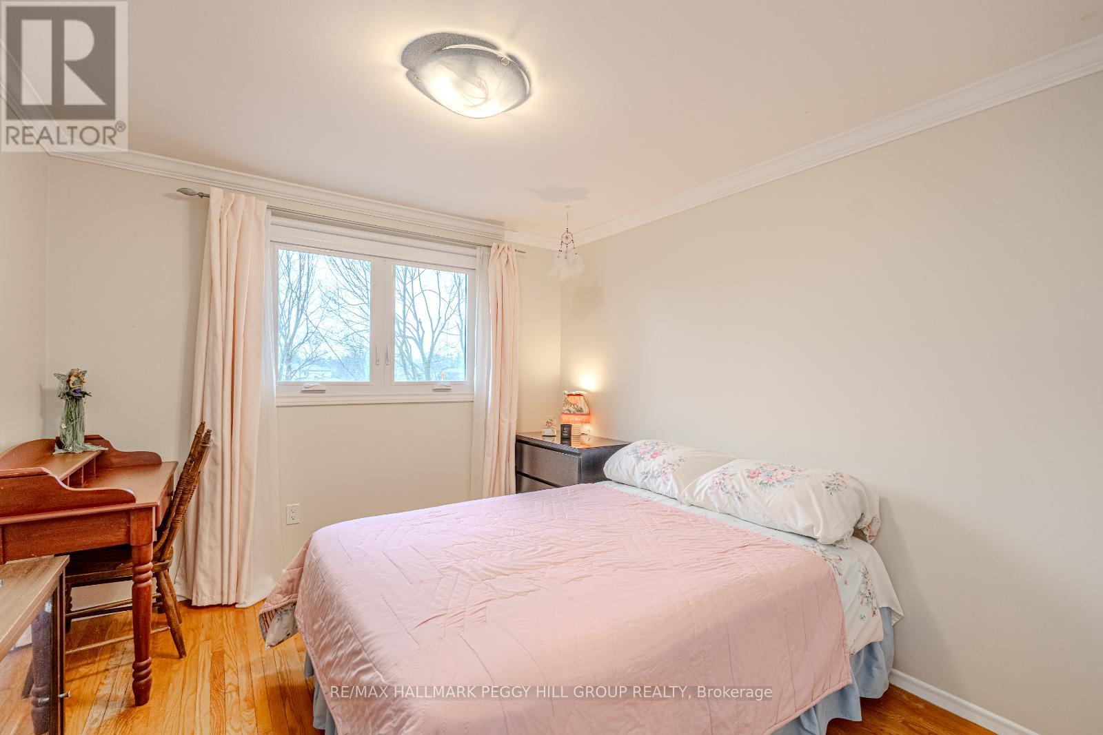33 Porter Crescent, Barrie, Ontario  L4M 5H8 - Photo 12 - S12213664