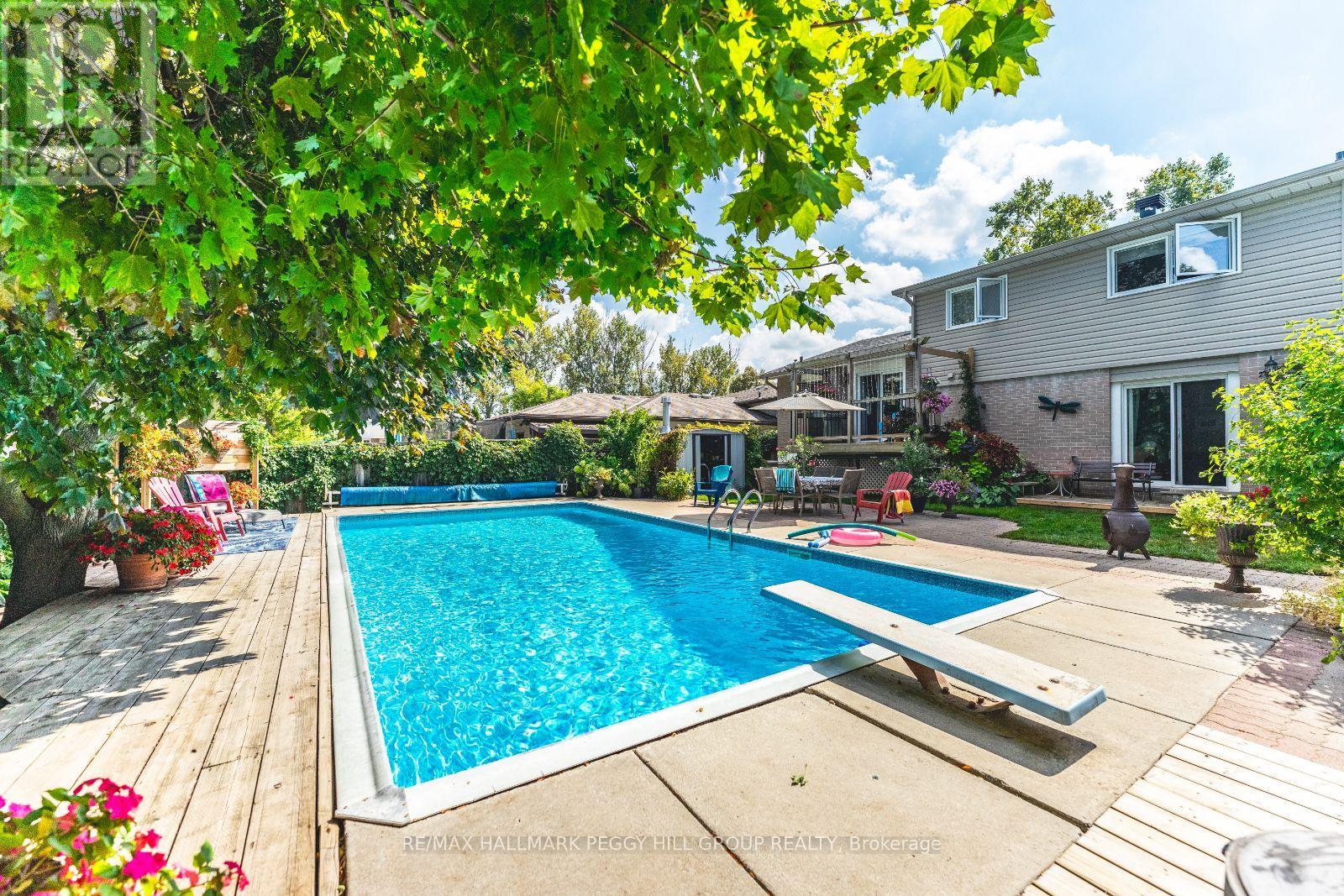 33 Porter Crescent, Barrie, Ontario  L4M 5H8 - Photo 22 - S12213664