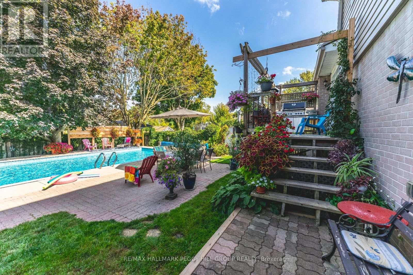33 Porter Crescent, Barrie, Ontario  L4M 5H8 - Photo 25 - S12213664