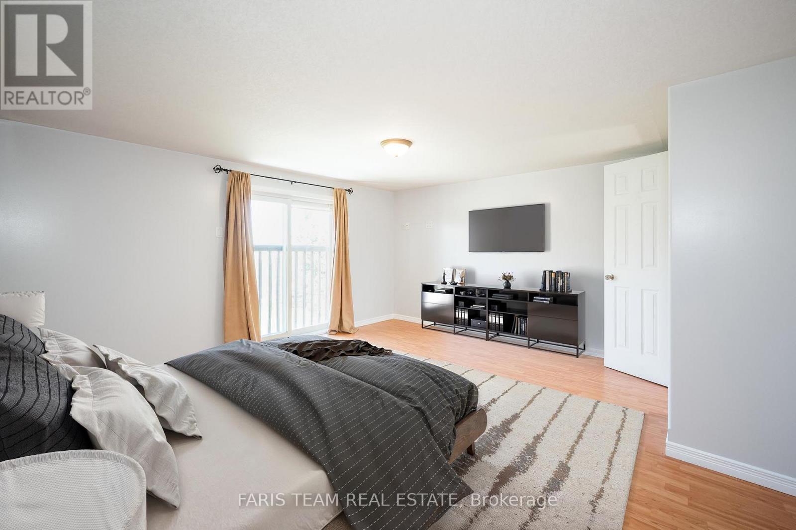 326 Lafontaine Road W, Tiny, Ontario  L9M 0H1 - Photo 14 - S12213701