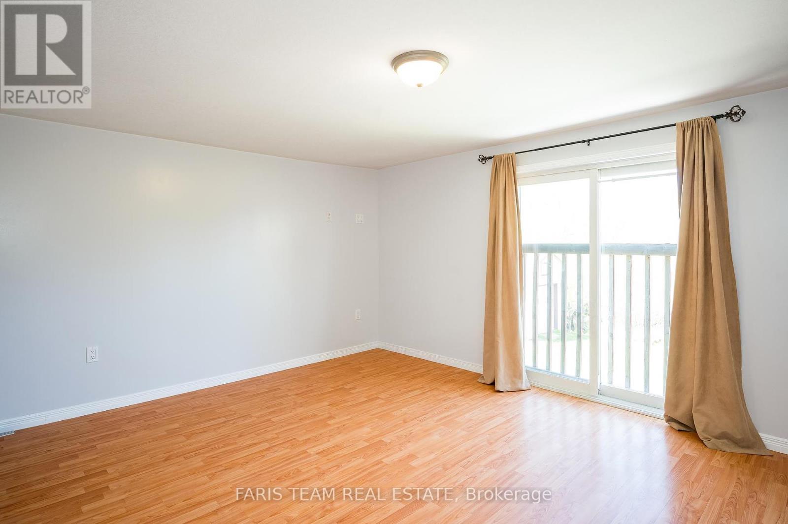 326 Lafontaine Road W, Tiny, Ontario  L9M 0H1 - Photo 15 - S12213701