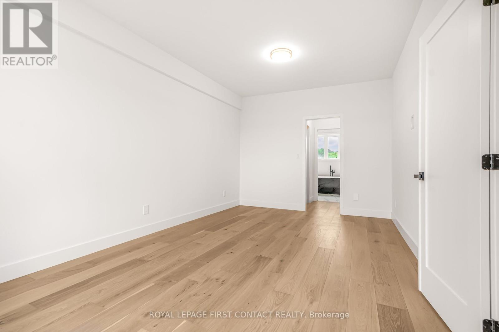 22 Alderwood Lane, Barrie, Ontario  L4N 3J2 - Photo 13 - S12213732