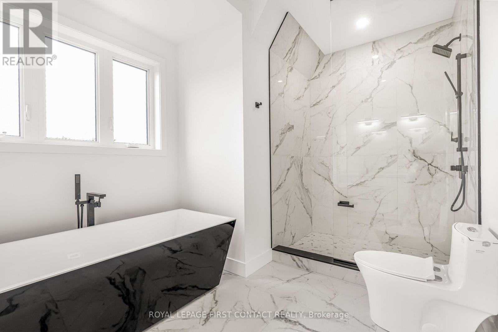 22 Alderwood Lane, Barrie, Ontario  L4N 3J2 - Photo 16 - S12213732