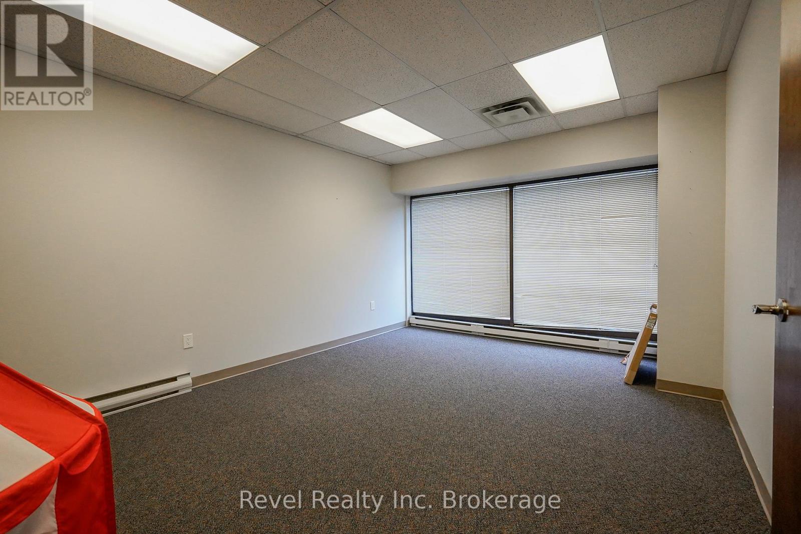 128-134 Mcintyre Street W, North Bay, Ontario  P1B 2Y6 - Photo 19 - X12098619