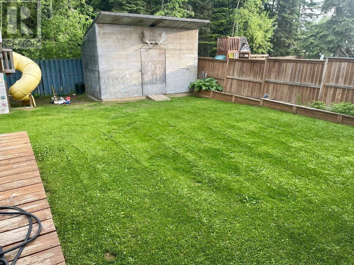 5423 Woodoak Crescent, Prince George, British Columbia  V2K 5A6 - Photo 30 - R3014367