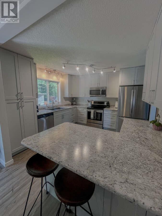 5423 Woodoak Crescent, Prince George, British Columbia  V2K 5A6 - Photo 6 - R3014367