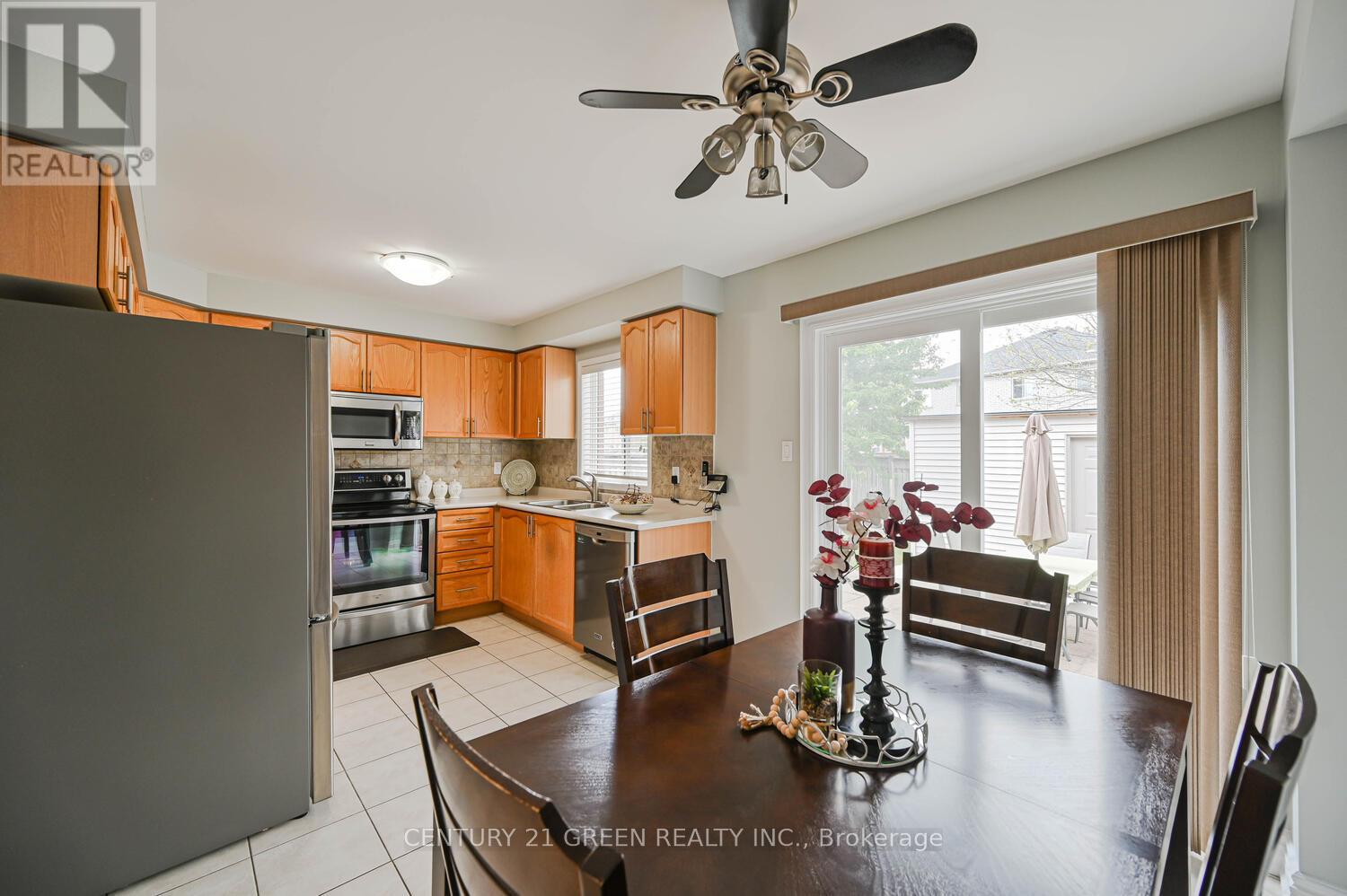 26 Whiteface Crescent, Brampton, Ontario  L6X 4W6 - Photo 19 - W12213301
