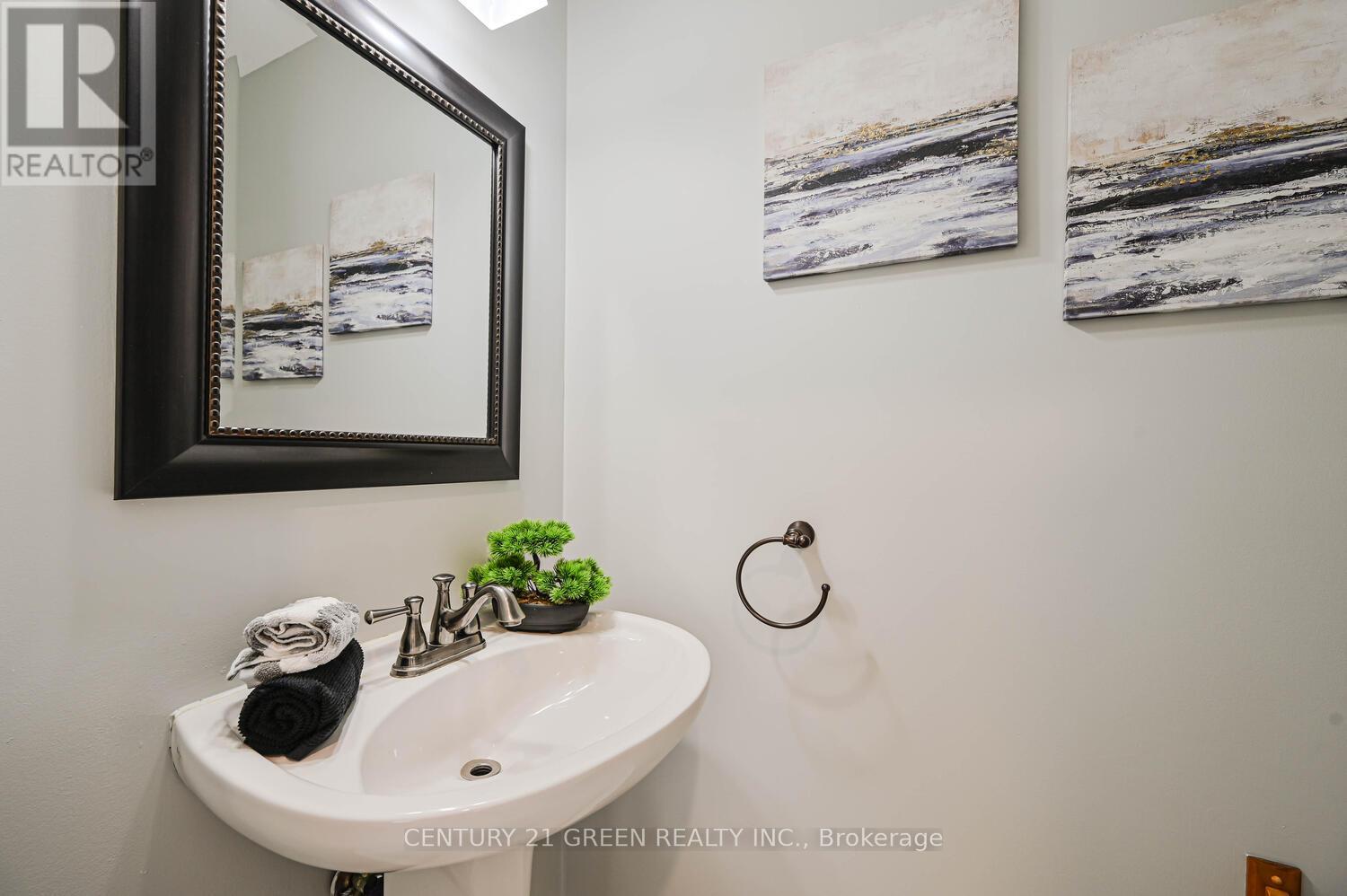 26 Whiteface Crescent, Brampton, Ontario  L6X 4W6 - Photo 20 - W12213301