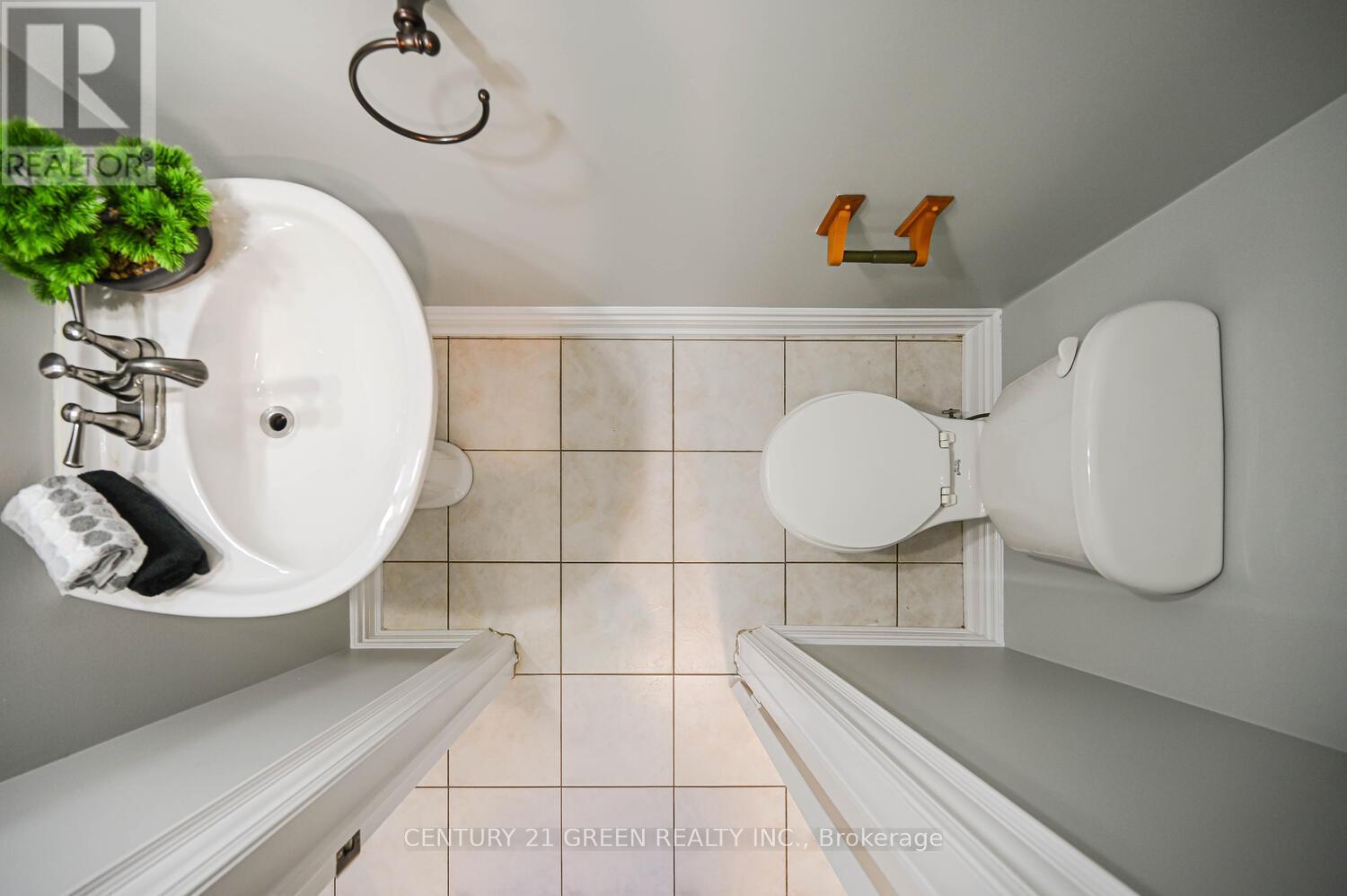 26 Whiteface Crescent, Brampton, Ontario  L6X 4W6 - Photo 21 - W12213301