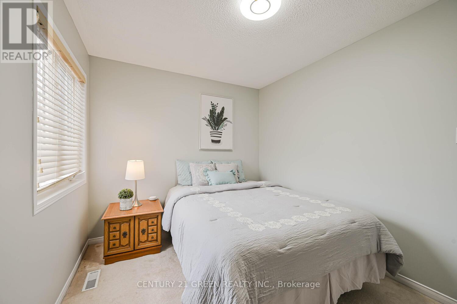 26 Whiteface Crescent, Brampton, Ontario  L6X 4W6 - Photo 37 - W12213301