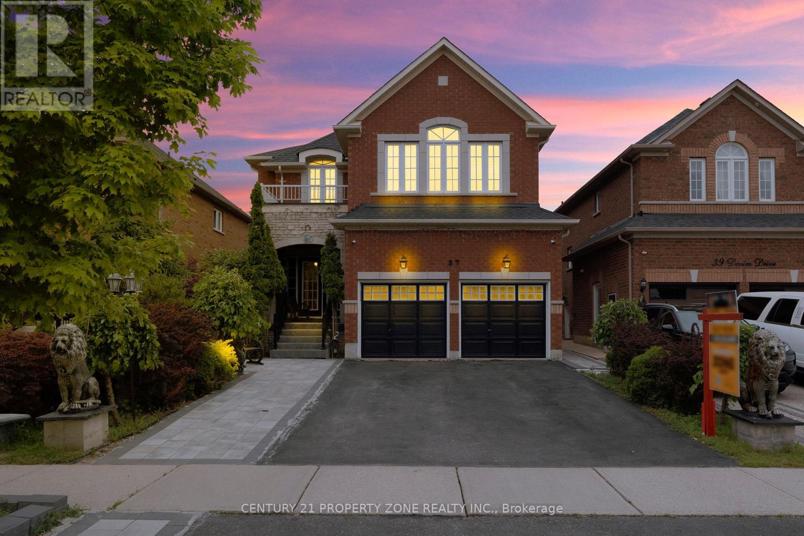 37 DENIM DRIVE, Brampton, Ontario
