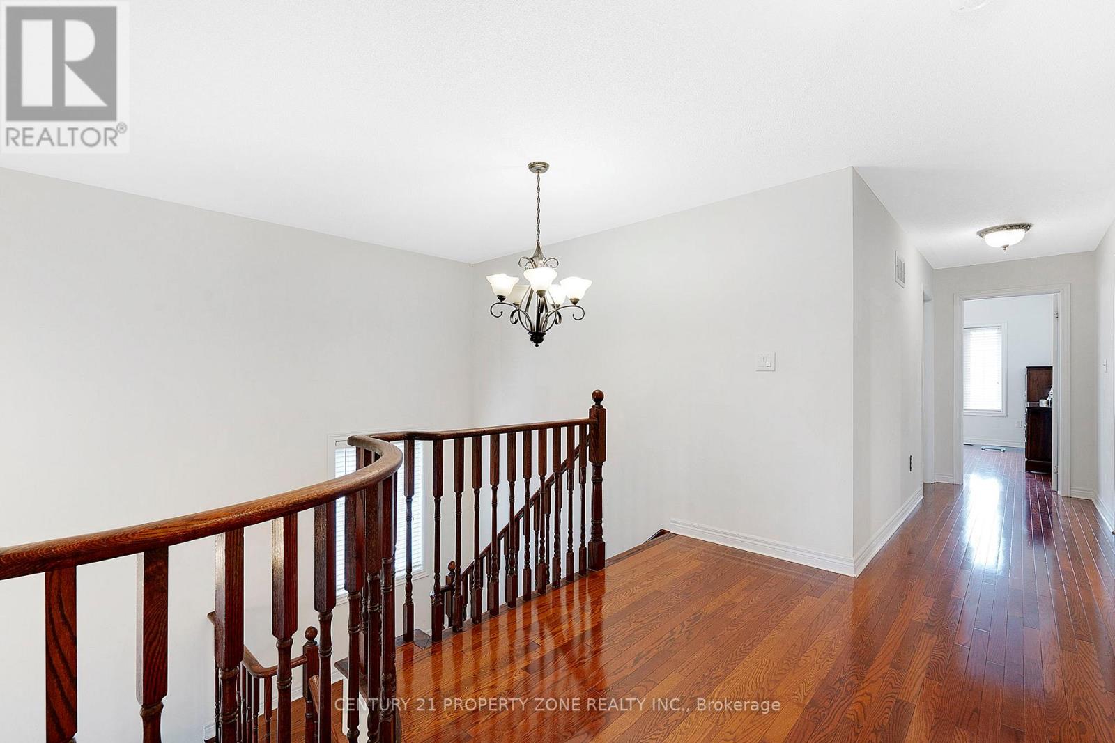 37 Denim Drive, Brampton, Ontario  L6P 2R3 - Photo 18 - W12213324