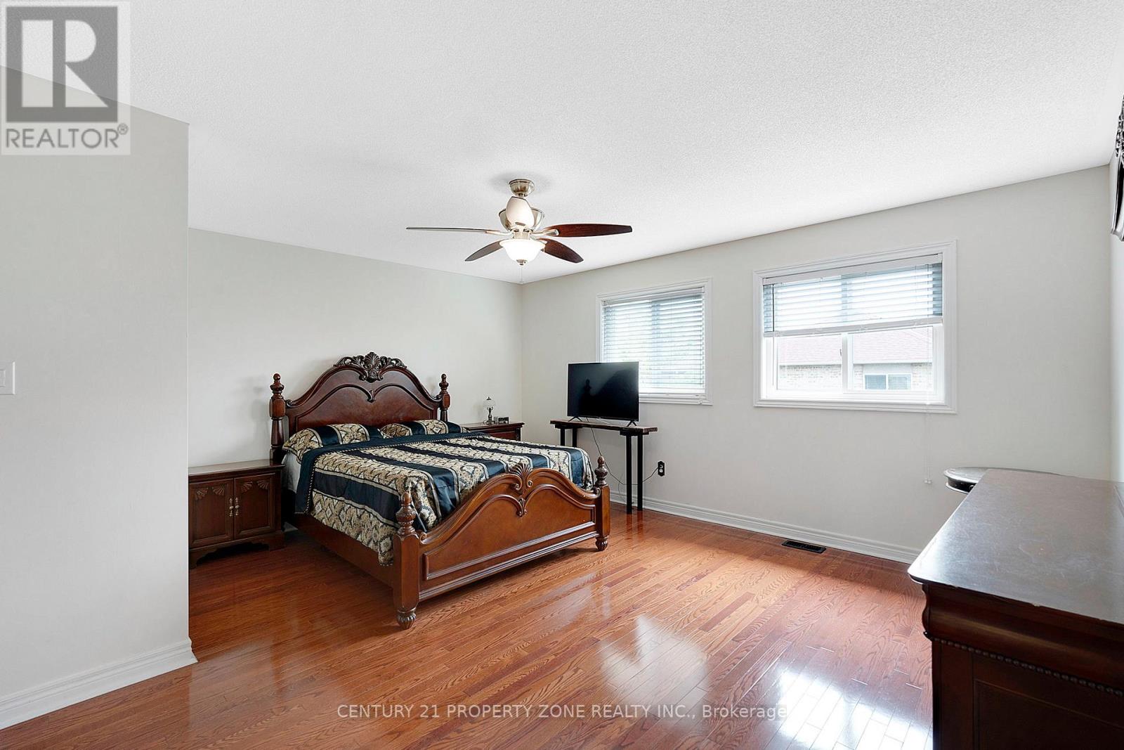 37 Denim Drive, Brampton, Ontario  L6P 2R3 - Photo 24 - W12213324