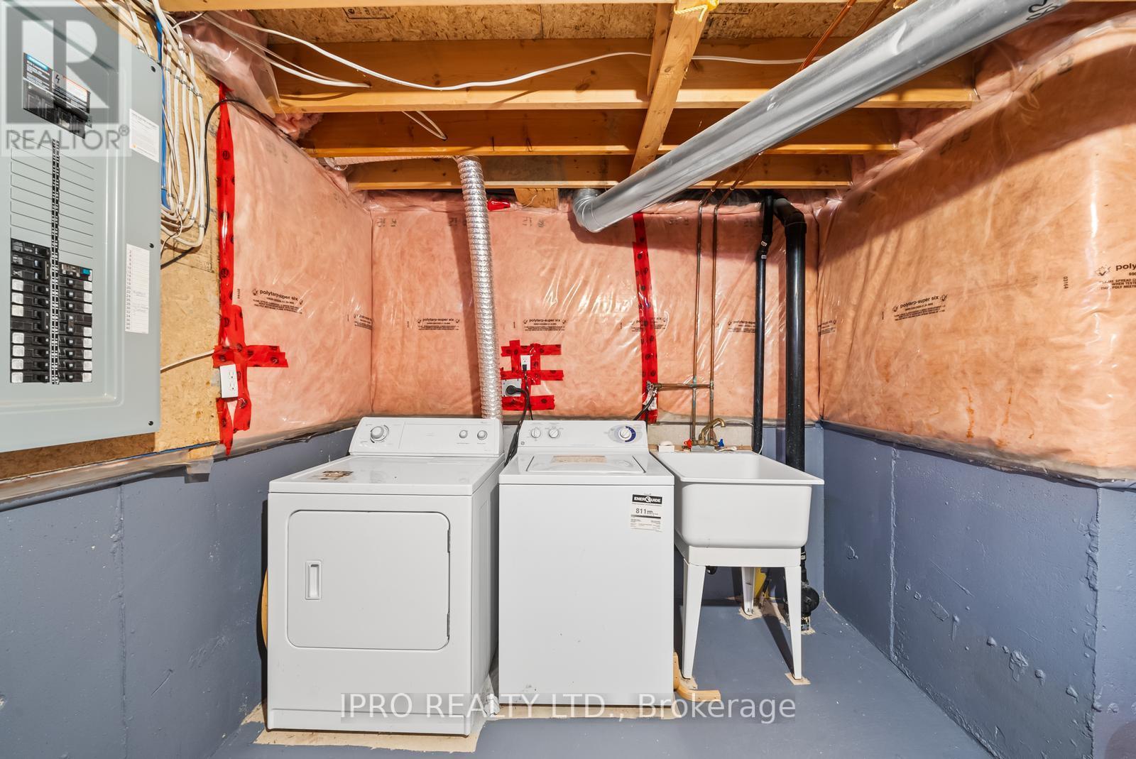 3480 Covent Crescent, Mississauga, Ontario  L5M 7K7 - Photo 26 - W12213326