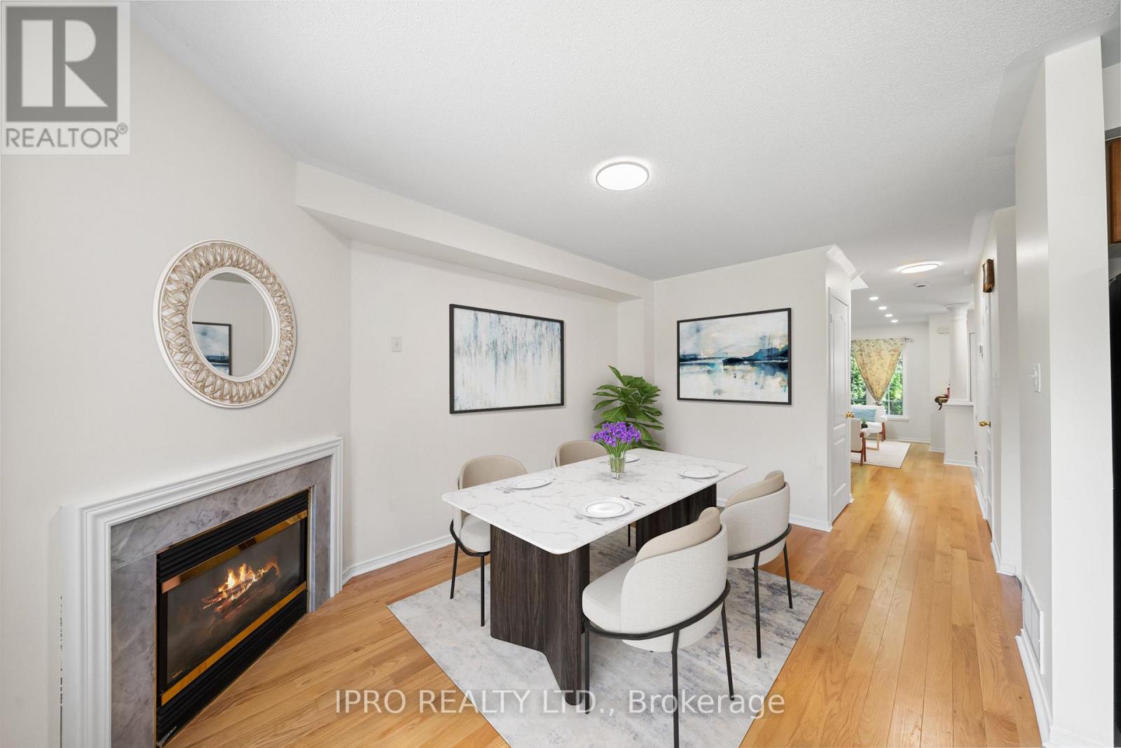 3480 Covent Crescent, Mississauga, Ontario  L5M 7K7 - Photo 5 - W12213326