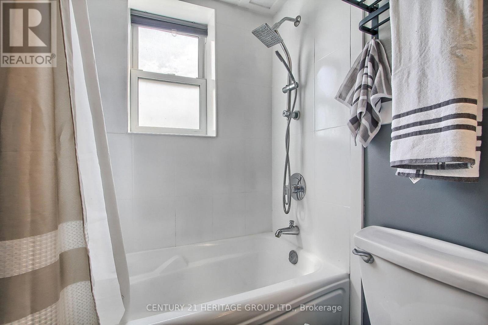 8 - 2418 New Street, Burlington, Ontario  L7R 1J6 - Photo 31 - W12213368