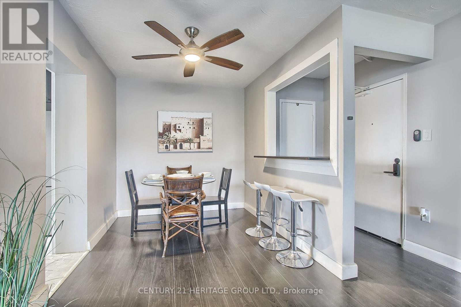 8 - 2418 New Street, Burlington, Ontario  L7R 1J6 - Photo 8 - W12213368