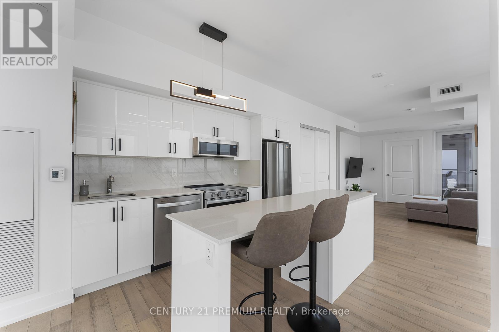1204 - 1063 Douglas Mccurdy Comm Circle, Mississauga, Ontario  L5G 0C5 - Photo 15 - W12213382