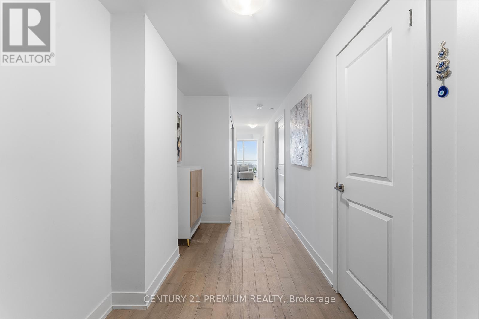 1204 - 1063 Douglas Mccurdy Comm Circle, Mississauga, Ontario  L5G 0C5 - Photo 7 - W12213382