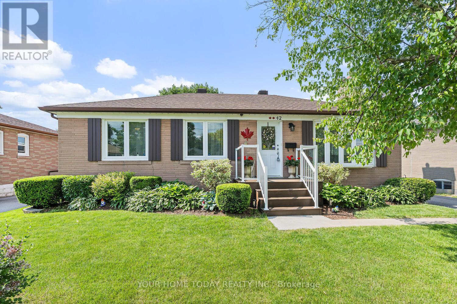 42 BYRON STREET, Halton Hills, Ontario