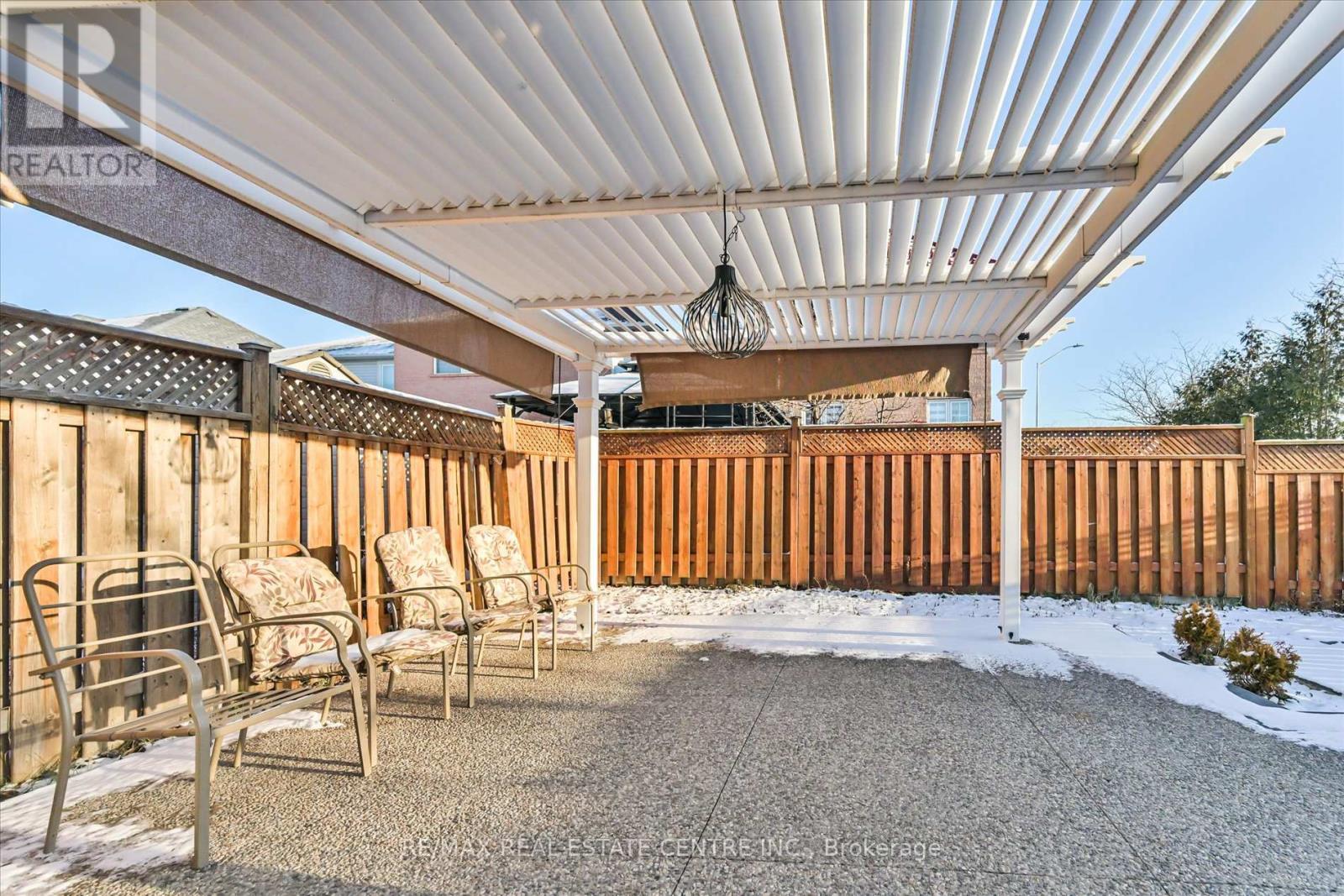 5915 Whitehorn Avenue, Mississauga, Ontario  L5V 2Z2 - Photo 37 - W12213400