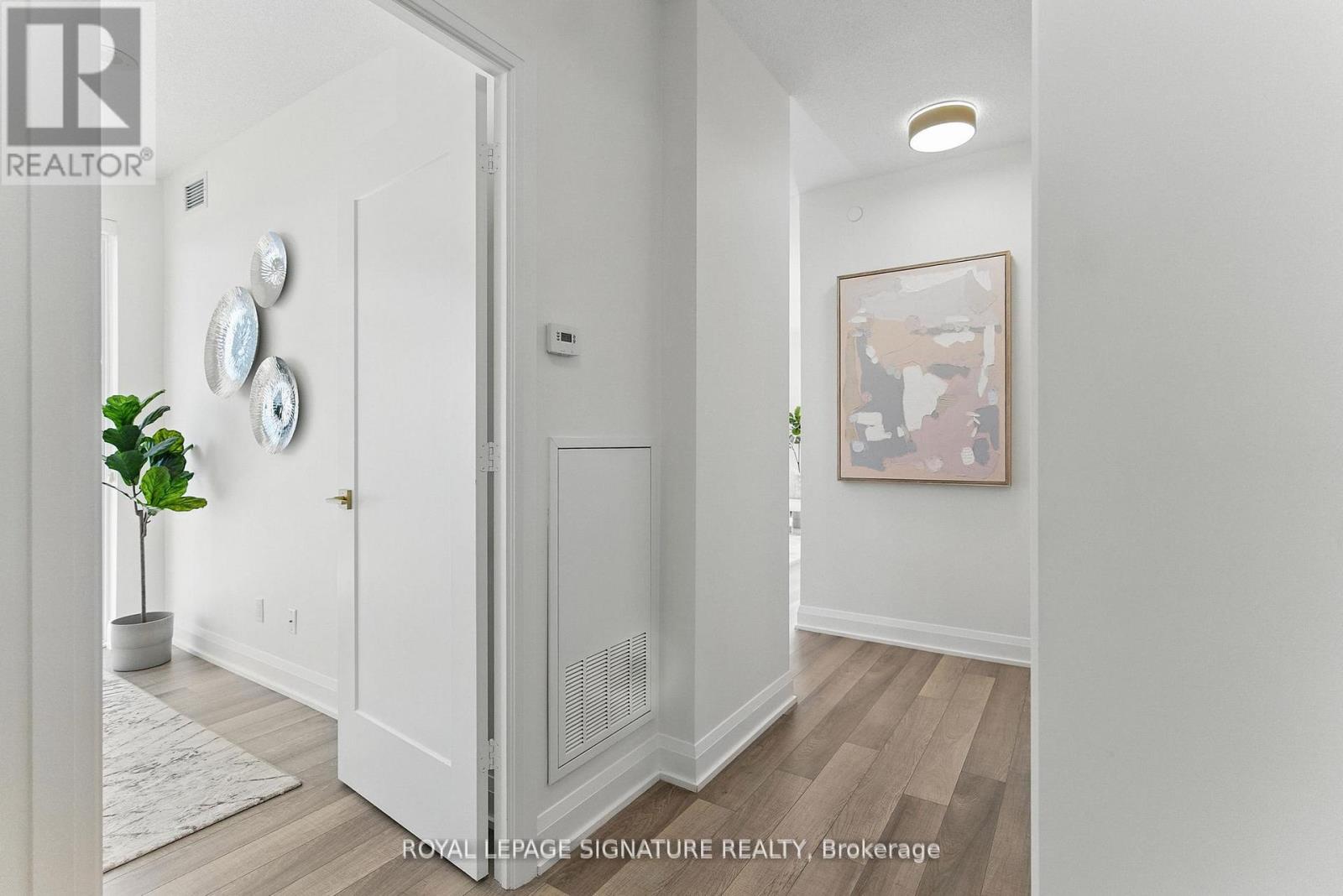 4104 - 56 Annie Craig Drive, Toronto, Ontario  M8V 0C5 - Photo 2 - W12213415