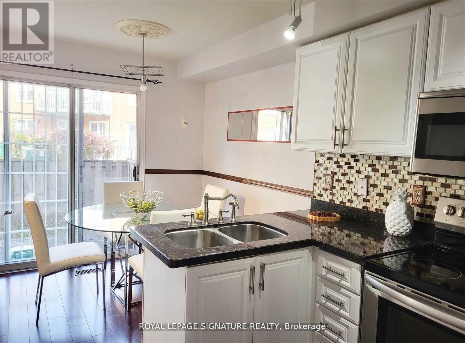 29 - 6950 Tenth Line W, Mississauga, Ontario  L5N 6Y1 - Photo 5 - W12213440