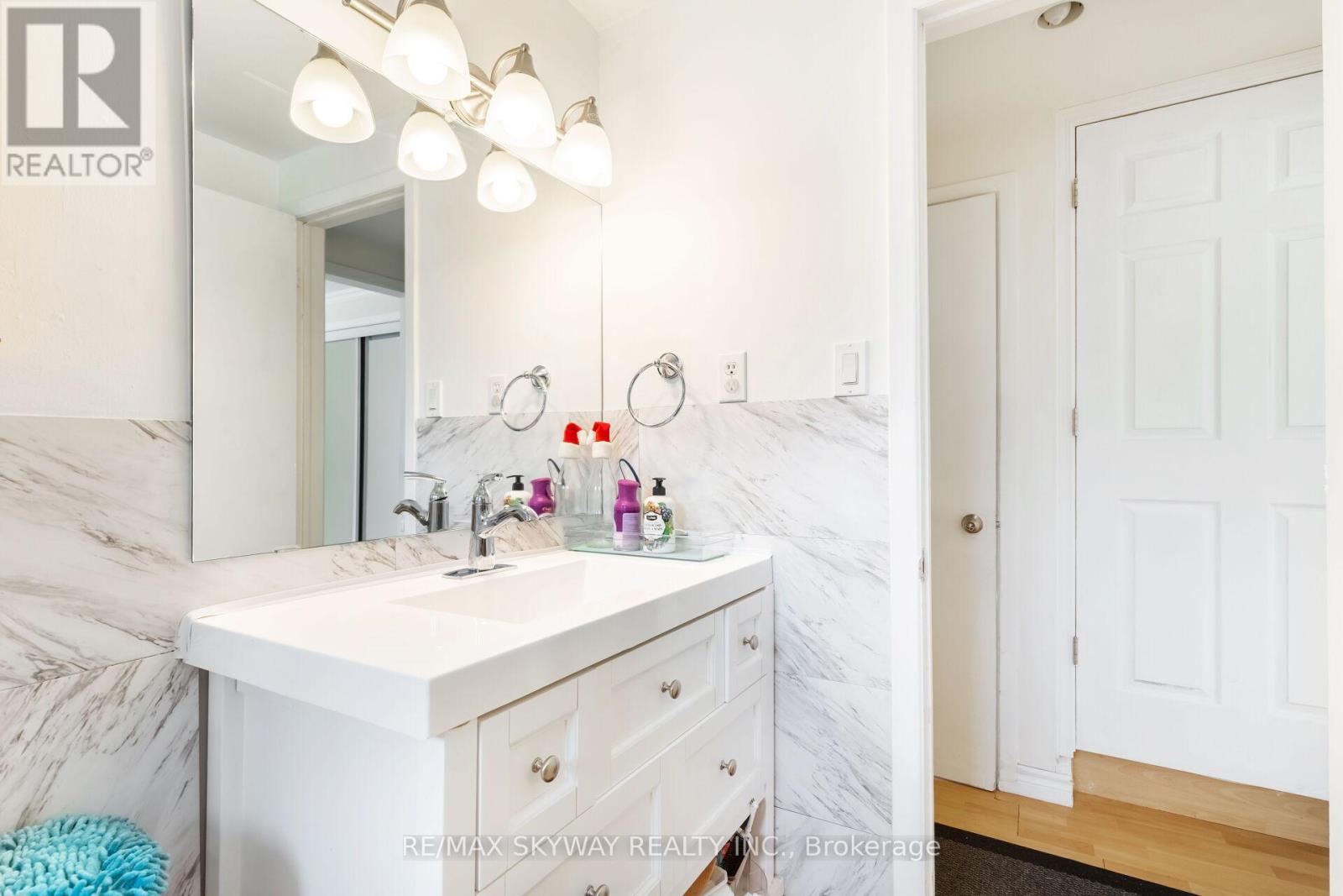 144 Archdekin Drive, Brampton, Ontario  L6V 1Y7 - Photo 32 - W12213460