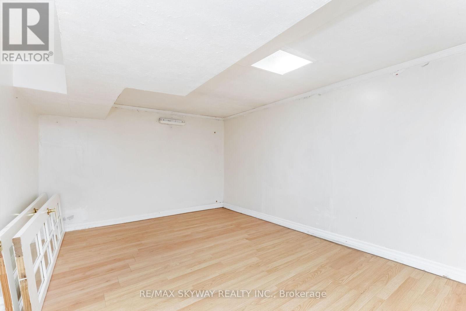 144 Archdekin Drive, Brampton, Ontario  L6V 1Y7 - Photo 40 - W12213460